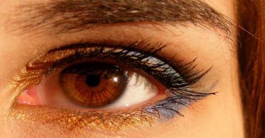मानसून में आंखों की देखभाल कैसे करें जाने विस्तार से आसान घरेलु उपाय, Monsoon eye care tips in hindi