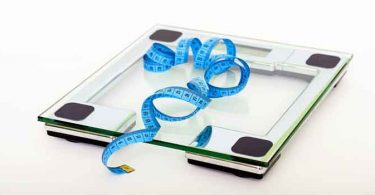 जाने लॉन्ग टर्म डाइटिंग के नुकसान आपकी सेहत के लिए क्यूंकि ज्यादा डाइटिंग भी आपकी सेहत को नुकसान कर सकती है, side effects of long term dieting in hindi