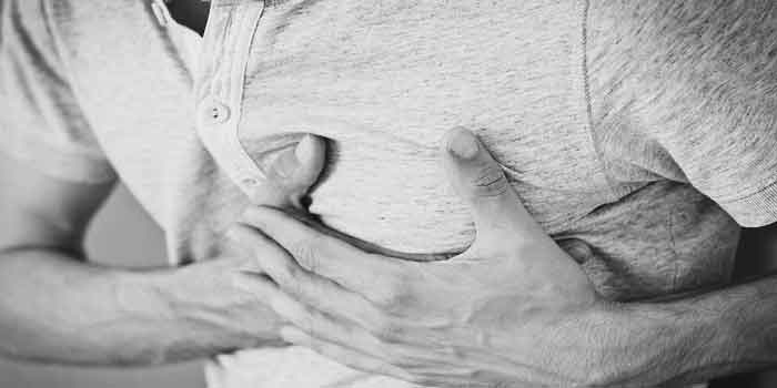 छाती में जमाव या फिर छाती में जकड़न और छाती में बलगम को दूर करने के लिए आइए जानते आसान घरेलू उपचार के बारे में, Treat chest congestion with home remedies.