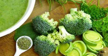 ब्रोकली बहुत ही फायदेमंद और पौष्टिक आहार है, इससे वजन घटाने में बहुत ही मदद मिलती है, benefit of broccoli for weight loss.