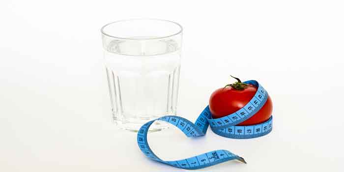 वजन कम करने के 10 आसान उपाय जाने ताकि आप सतुंलित आहार और डाइट वाले घरेलू उपायों से कर सकें बढ़े हुए पेट पर कण्ट्रोल, fat losing tips in hindi