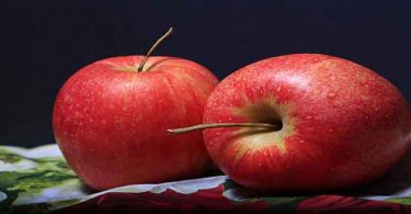 खाली पेट सेब खाने के फायदे