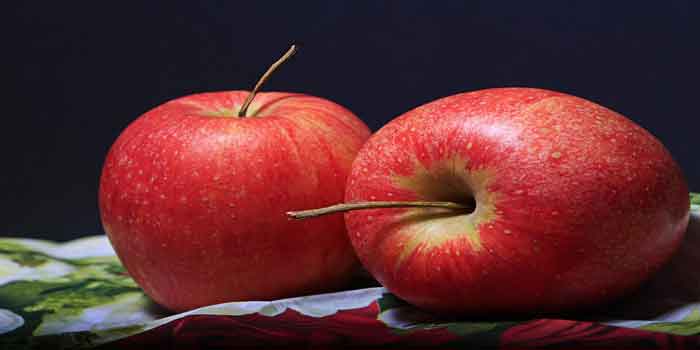 खाली पेट सेब खाने के फायदे