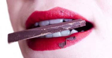 ये पांच कारण बता रहे हैं कि चॉकलेट क्यों खाना चाहिए