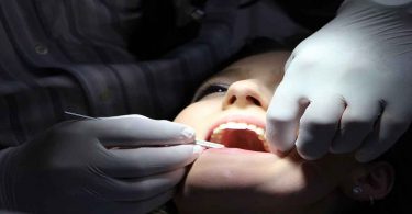 दांतों की बीमारी के लिए नीम के फायदे