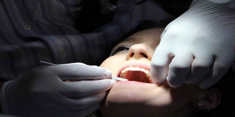 दांतों की बीमारी के लिए नीम के फायदे