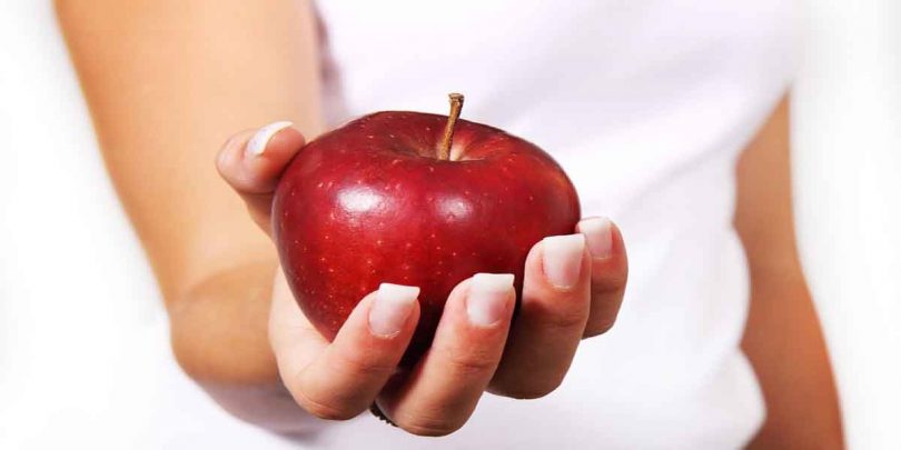 वजन कम करने के लिए सेब के छिलके के फायदे