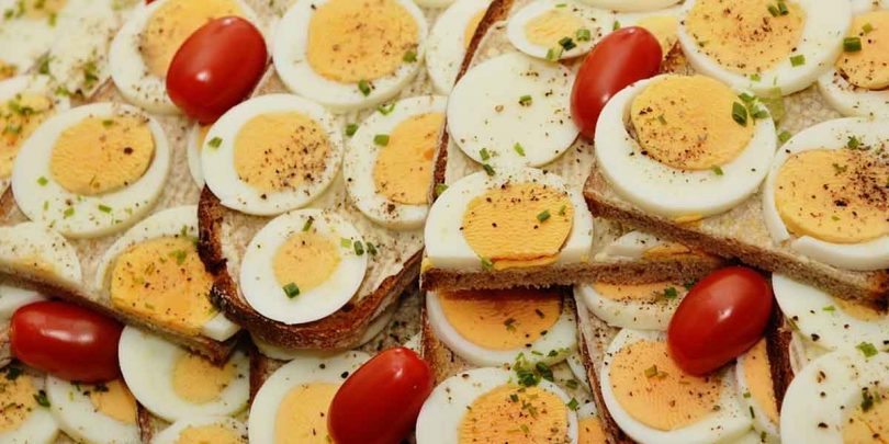अंडे में कौन सा विटामिन पाया जाता है